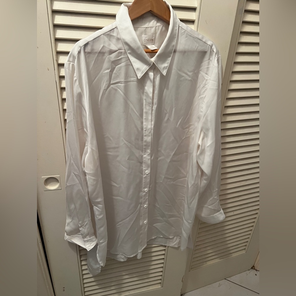 Chicos white silky blouse